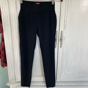 Black Women’s Leggings Size Small NWOT Superior Quality